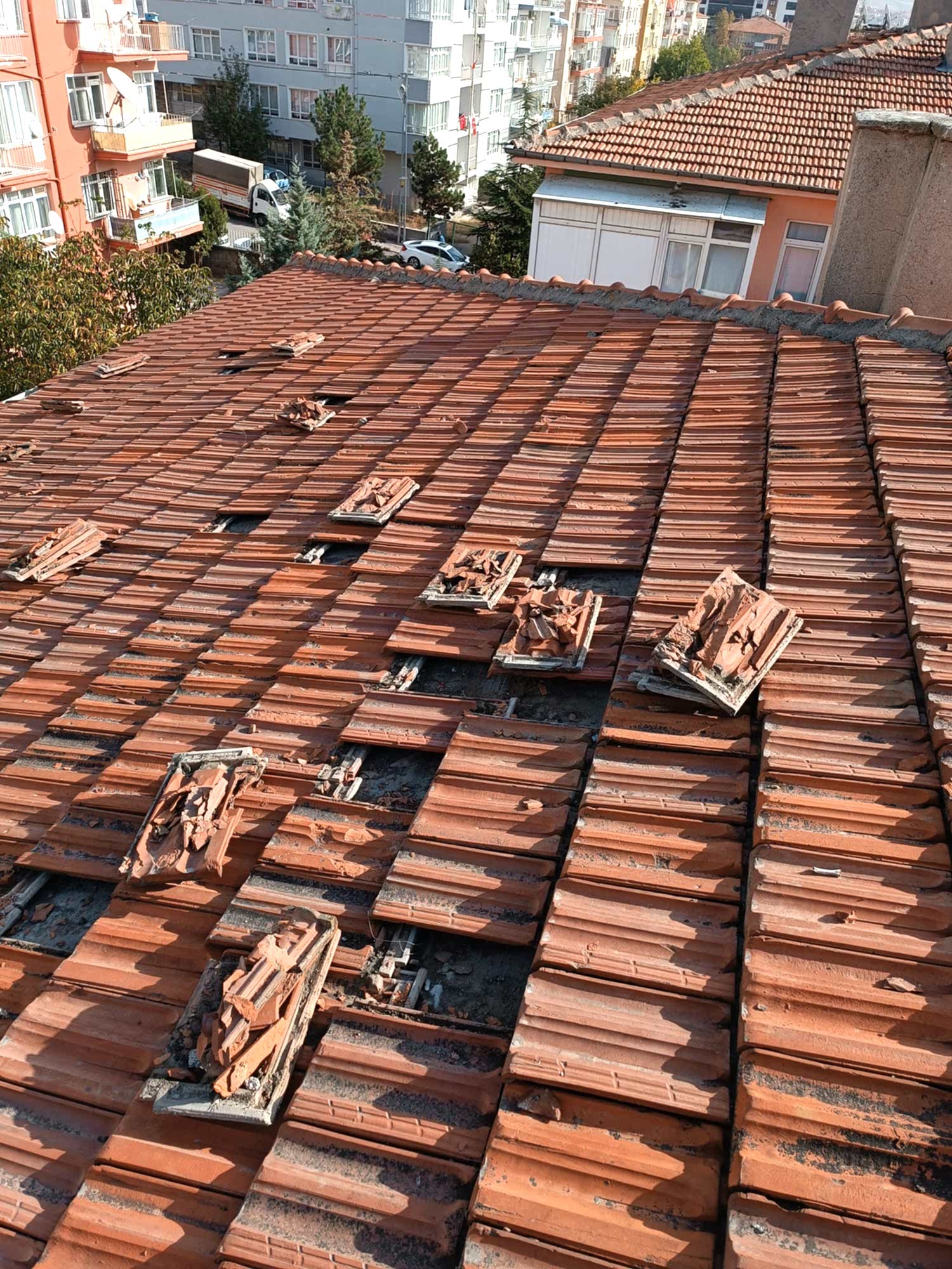 Küçükesat Çatı Tamiri 